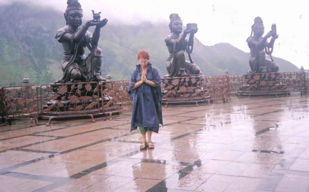 Conoce a Kandy, la abuelita mochilera