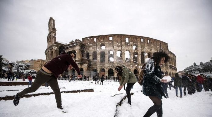 Roma está totalmente cubierta de nieve, ¡y se ve más hermosa que nunca!