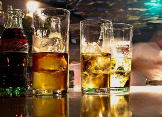 Un estudio confirma que a partir de la tercera copa tu nivel de inglés mejora exponencialmente