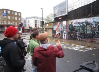 En Londres los ‘homeless’ trabajan como guías turísticos