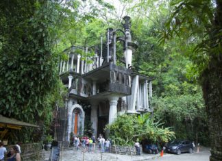 Conoce la historia del Jardín Surrealista de Edward James