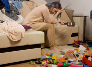 Psicólogos sugieren a mamás viajar solas al menos una vez al año