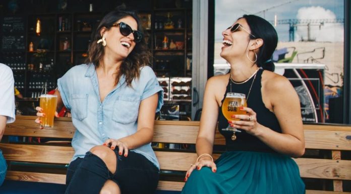 Compañía ofrece mil dólares por viajar a Bélgica y tomar cerveza