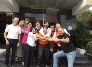 En Argentina abrió el primer hotel atendido por jóvenes con síndrome de down de Latinoamérica
