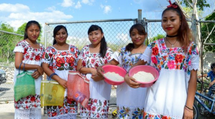 Jóvenes rapean en maya para difundir la lengua y sus costumbres