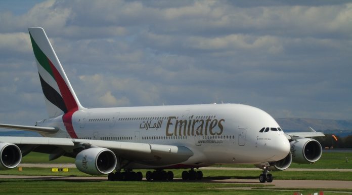 Emirates se convierte en la primera aerolínea en ofrecer tarifas de clase ejecutiva ‘básicas’ más asequibles