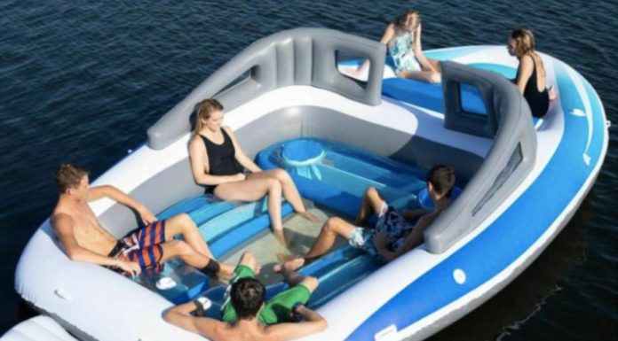 Amazon vende el ‘yate de los pobres’: es inflable y tiene cooler