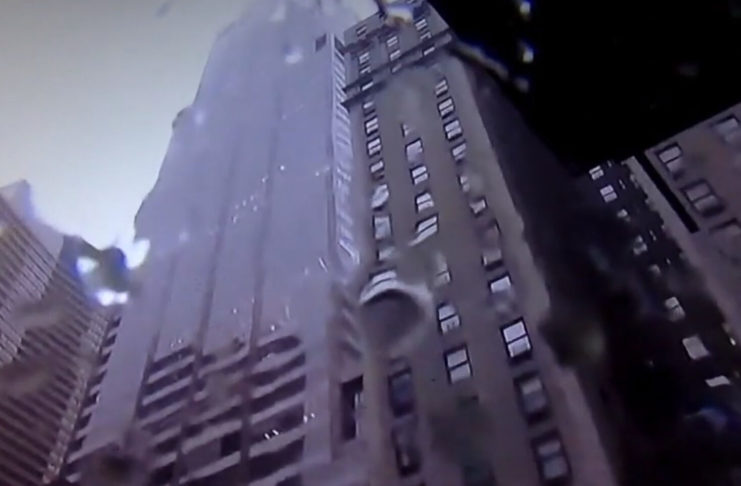 Un helicóptero se estrella contra un rascacielos en pleno centro de Nueva York