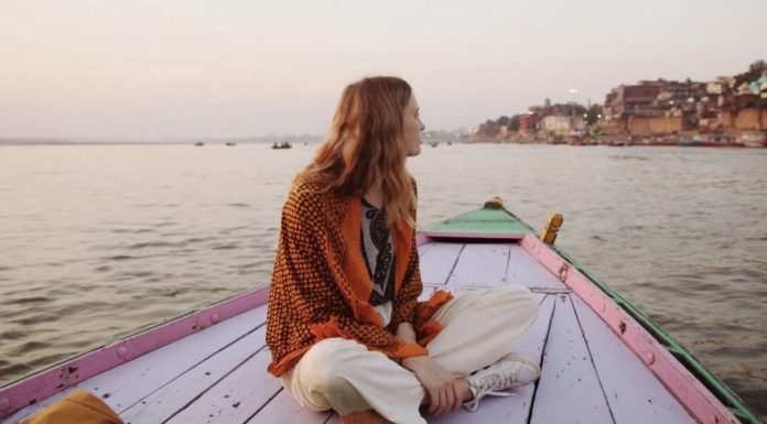 Darán vacaciones extras a mujeres solteras para que busquen marido