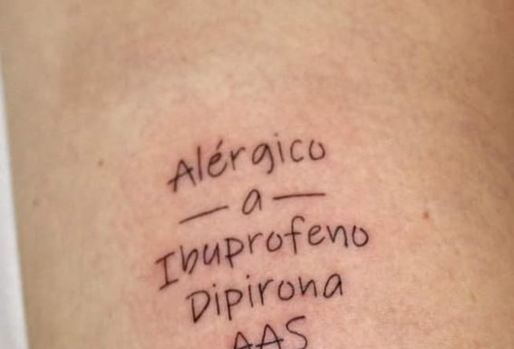 Qué son los tatuajes que salvan vidas y por qué debes hacerte uno