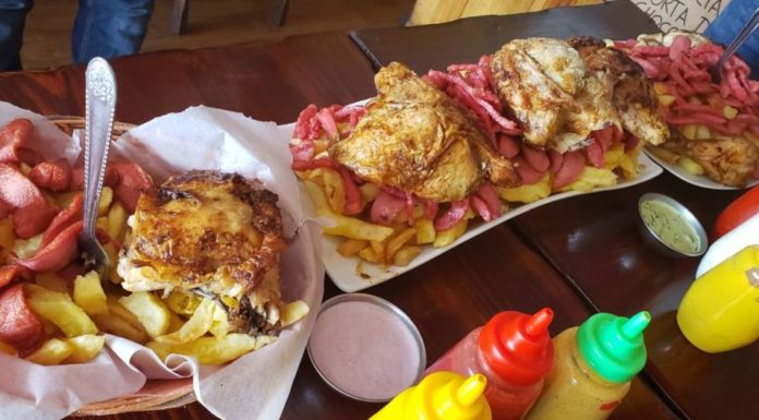 La Ruta de la Salchipapa: Conoce los mejores lugares para comerla en Lima