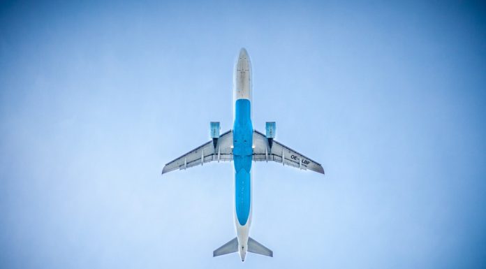 ‘Viajaron al pasado’: tres vuelos despegaron en 2020 y aterrizaron en 2019