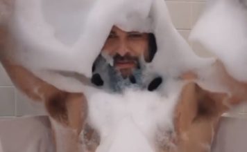 El misterioso video de Jason Momoa sin ropa en una bañera