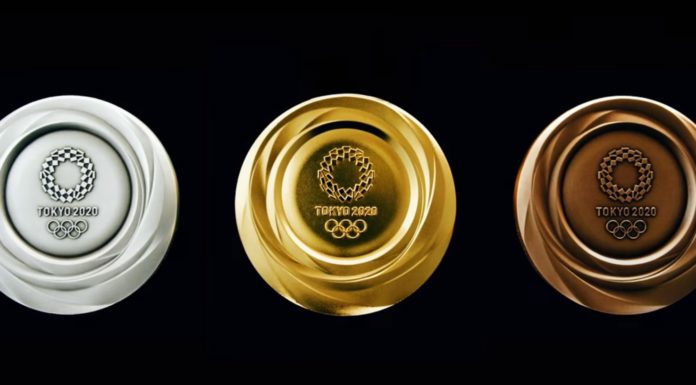 Medallas olímpicas de Tokyo 2020 hechas con 80,000 toneladas de teléfonos móviles