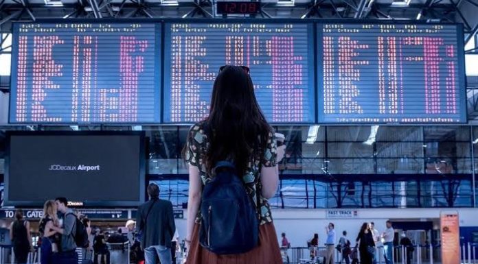 Por coronavirus, boletos de avión a Europa son más baratos