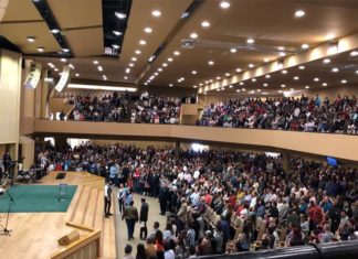 Iglesias cristianas perderían millones debido a la cuarentena.