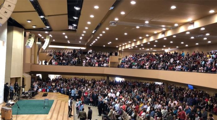 Iglesias cristianas perderían millones debido a la cuarentena.