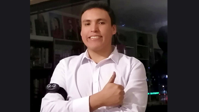 Ingenieros Peruanos Crearon ‘Brazalete Anticontagio’ Contra el covid-19