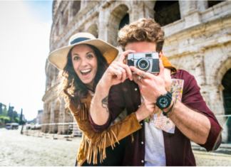 Viajar con tu pareja, es mejor inversión que dar regalos caros