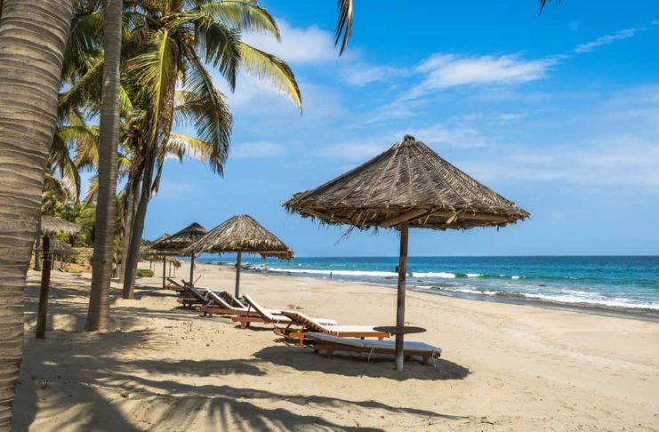 Vota aquí por Máncora como la mejor playa del mundo.