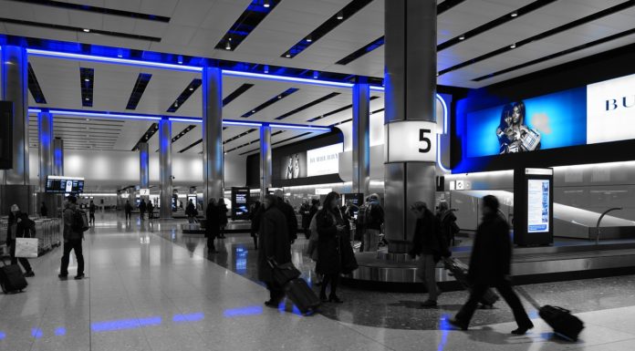 Olvídate de sacar líquidos y aparatos electrónicos de la maleta para las revisiones