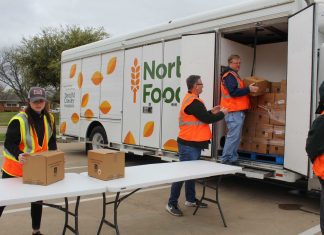 Creó una despensa movil para alimentar a personas necesitadas